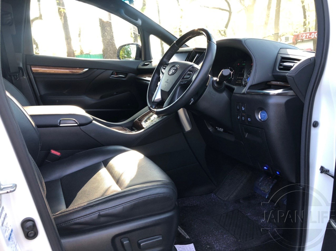 Фото Toyota Alphard Executive Lounge - Japan Life 