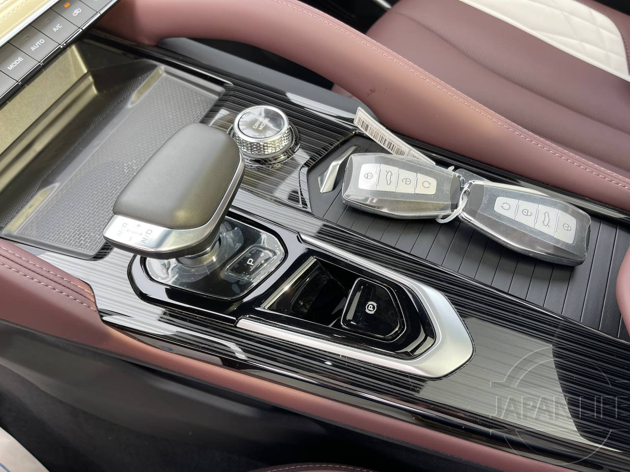 Фото Geely Monjaro - Japan Life 