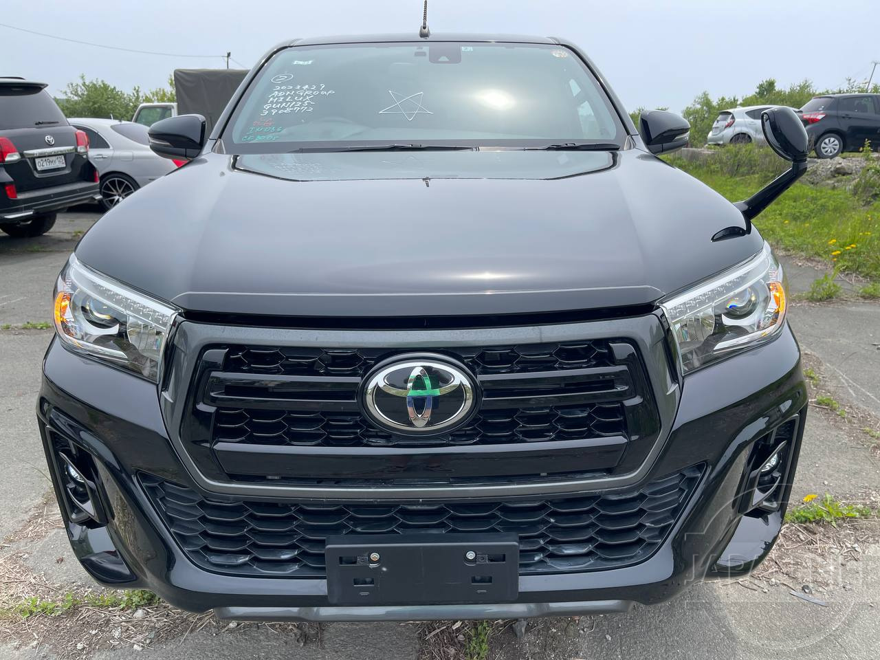 Фото Toyota Hilux - Japan Life 