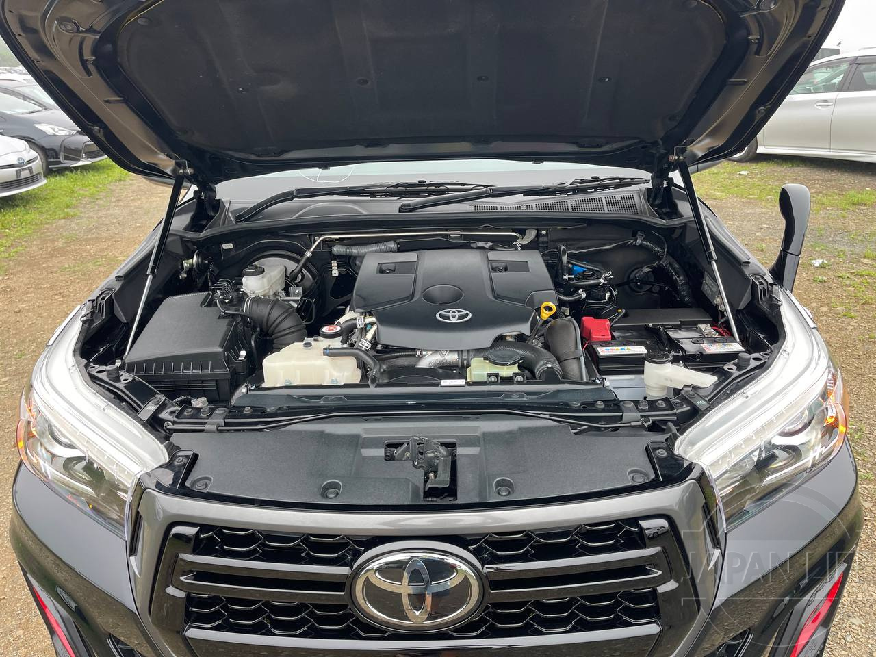 Фото Toyota Hilux - Japan Life 