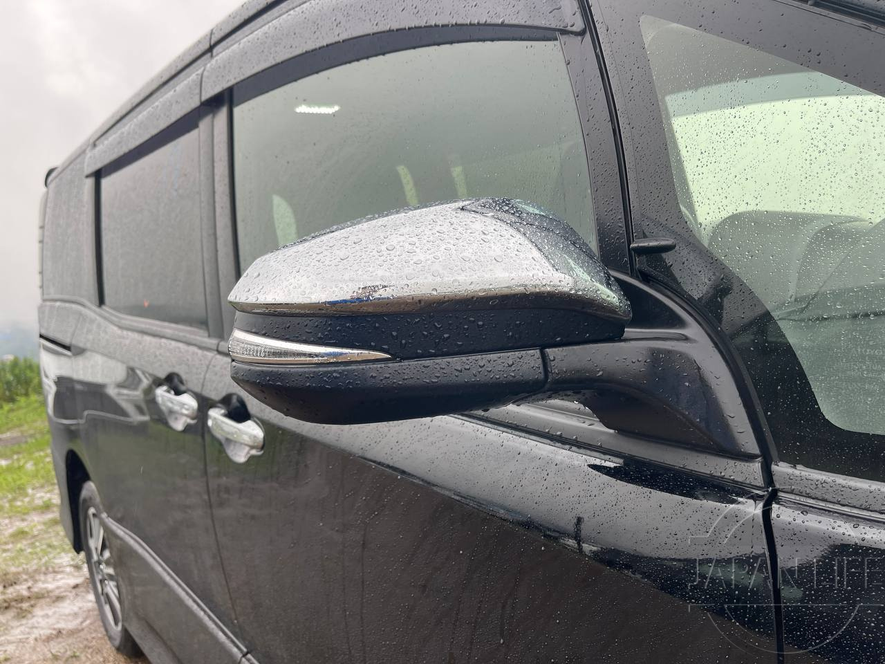 Фото Toyota Voxy - Japan Life 