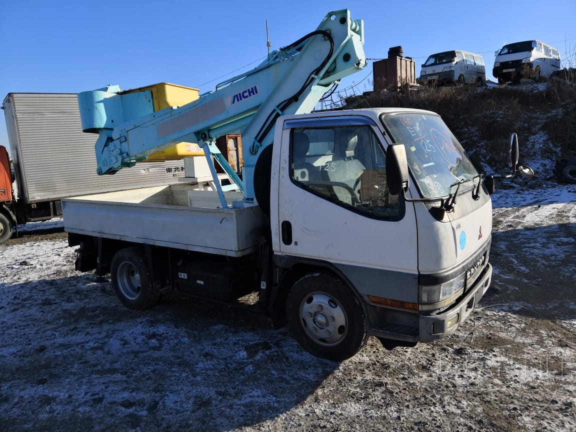 Фото Mitsubishi Fuso Canter - Japan Life 