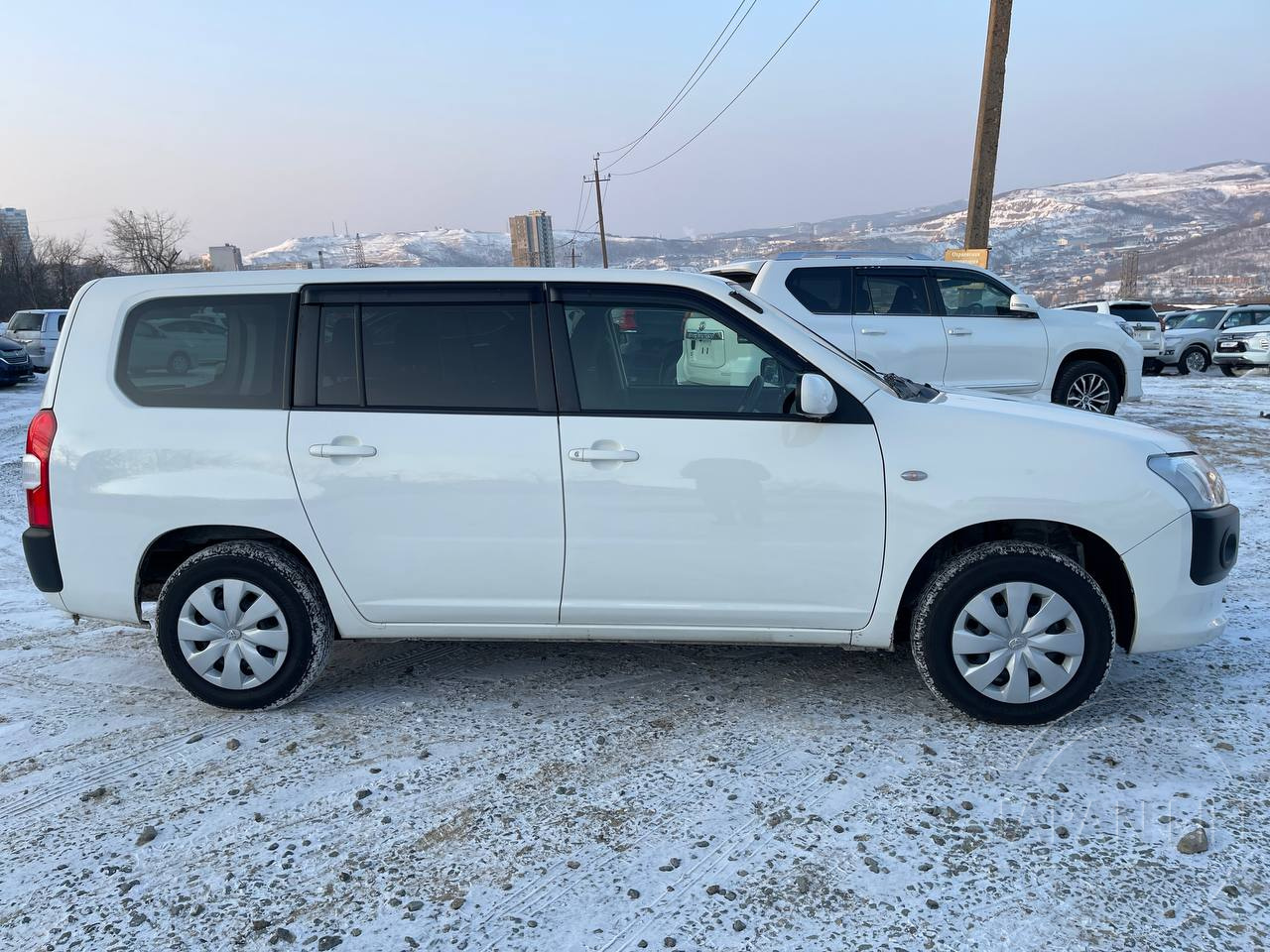 Фото Toyota Succeed - Japan Life 