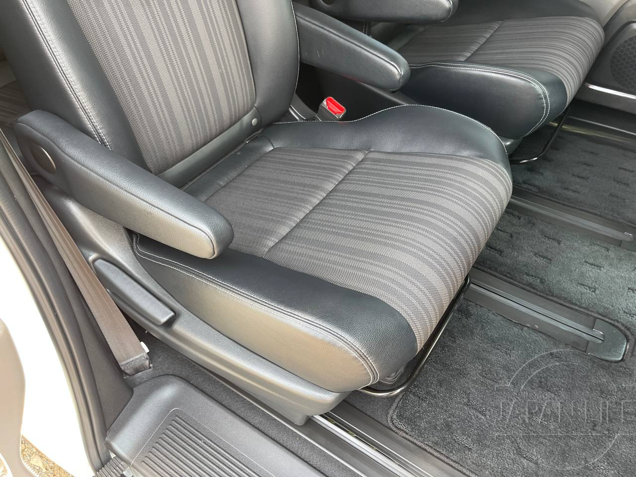 Фото Honda Freed - Japan Life 