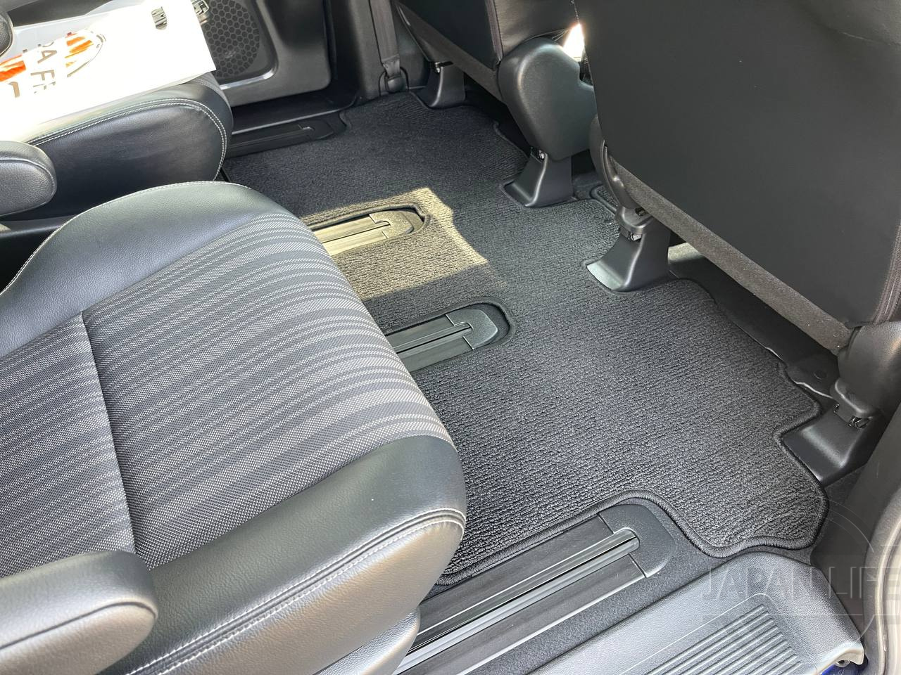 Фото Honda Freed - Japan Life 