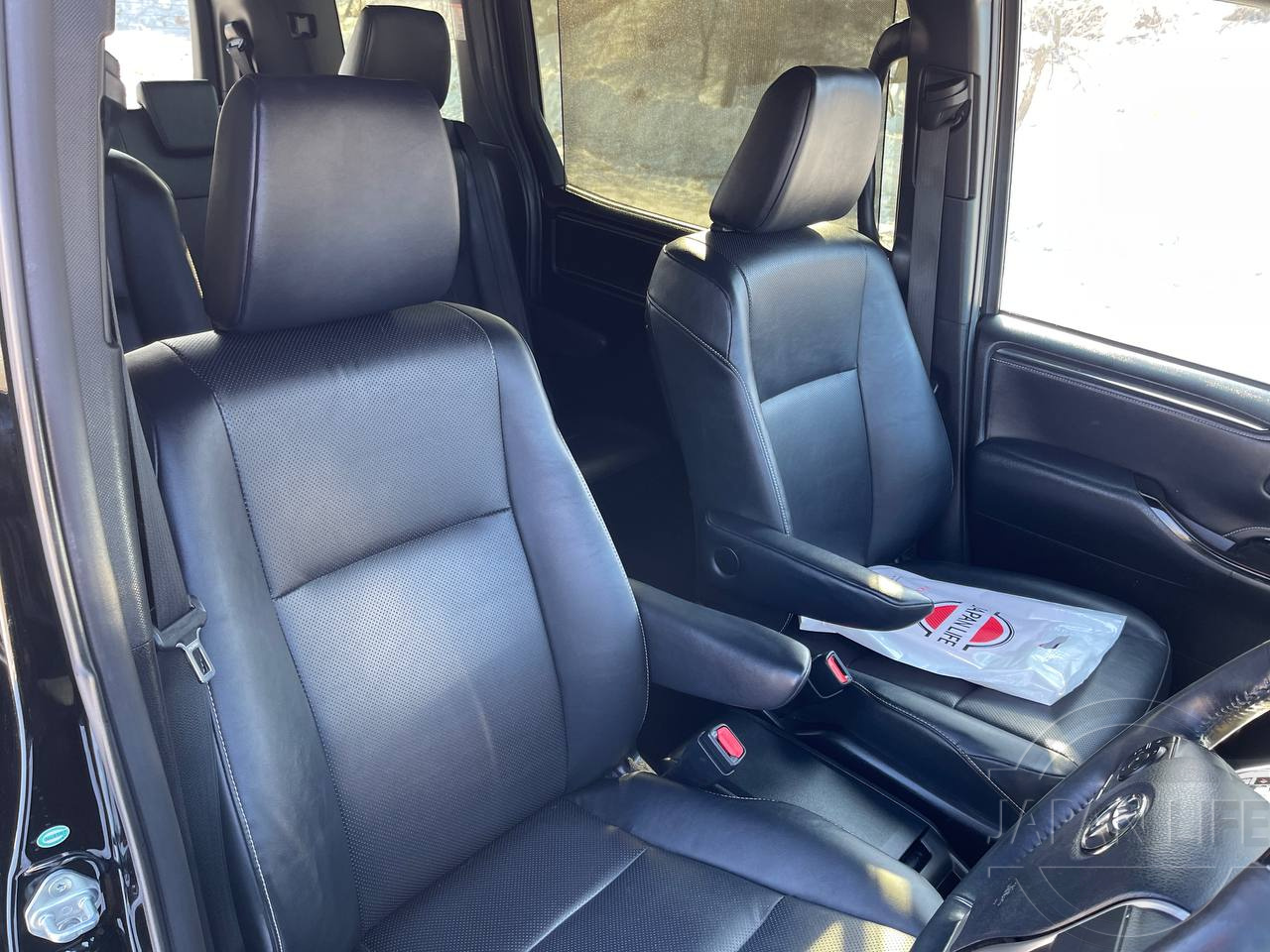 Фото Toyota Esquire - Japan Life 