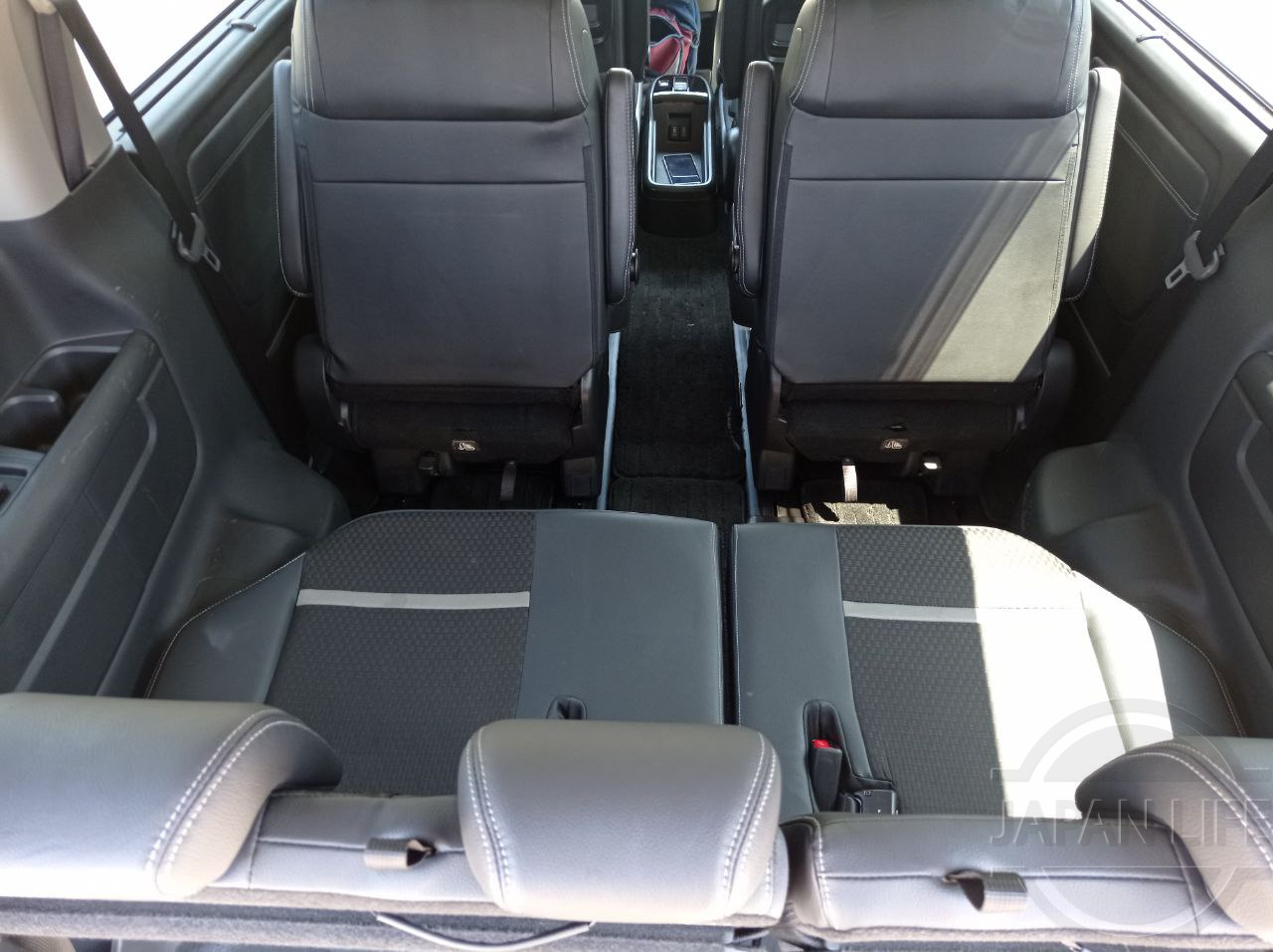 Фото Honda Stepwgn - Japan Life 