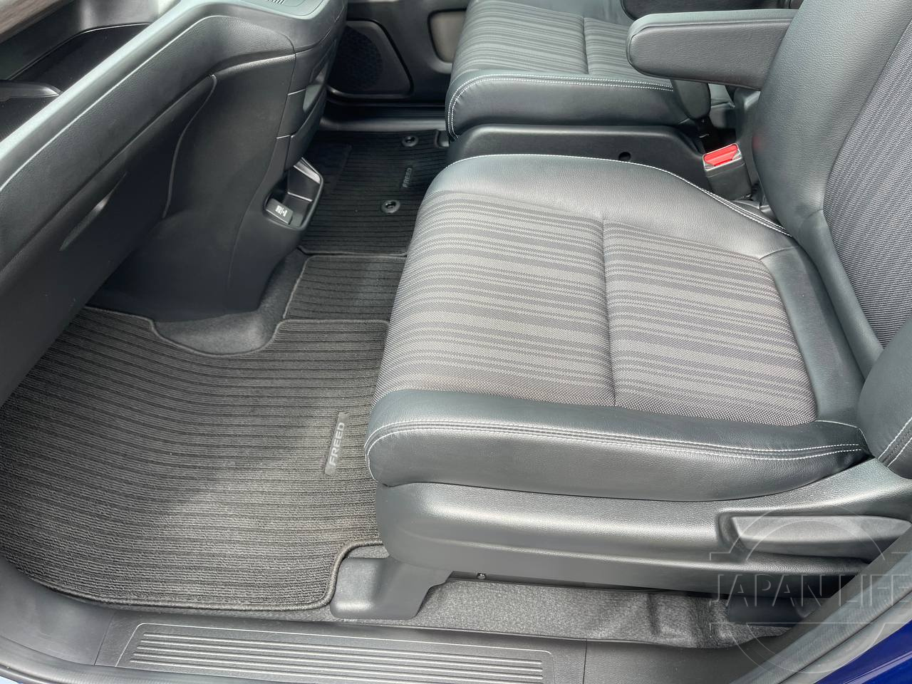 Фото Honda Freed - Japan Life 