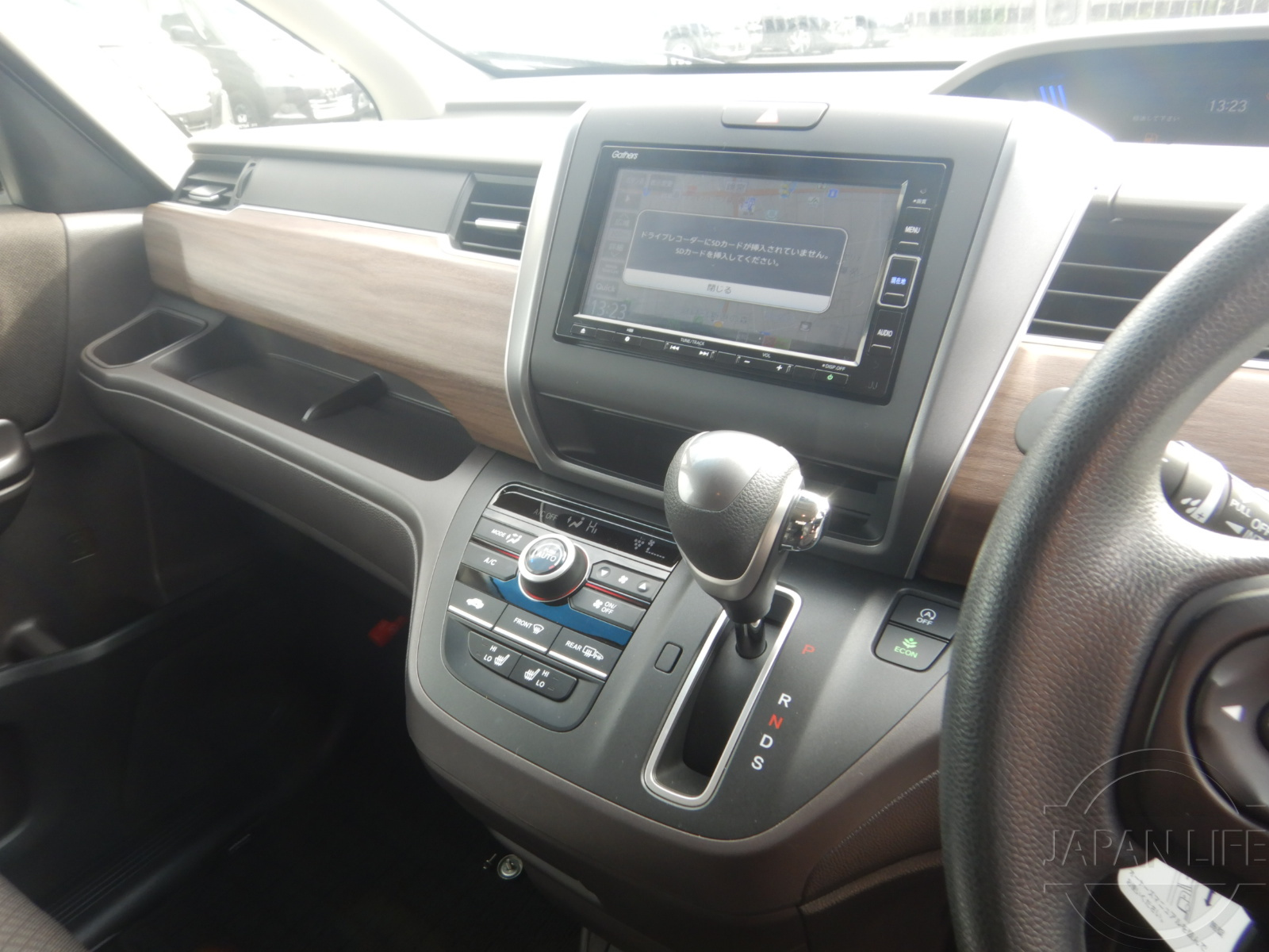 Фото Honda Freed - Japan Life 