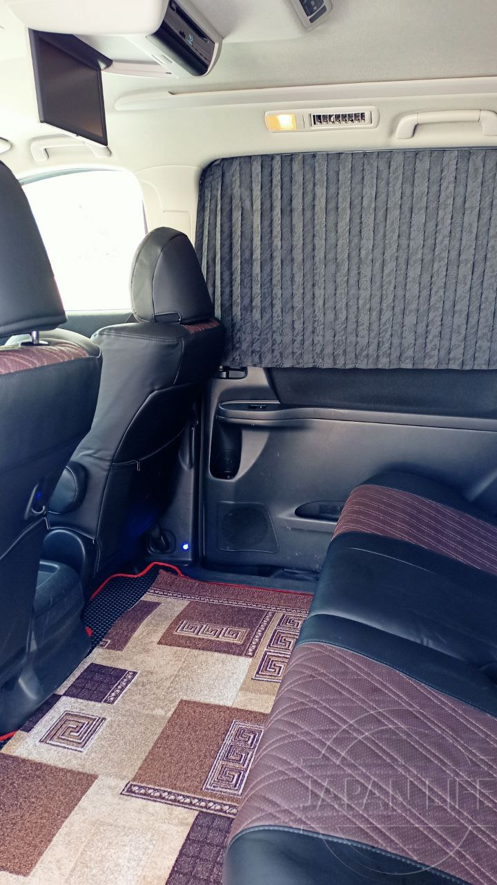 Фото Toyota Vellfire - Japan Life 