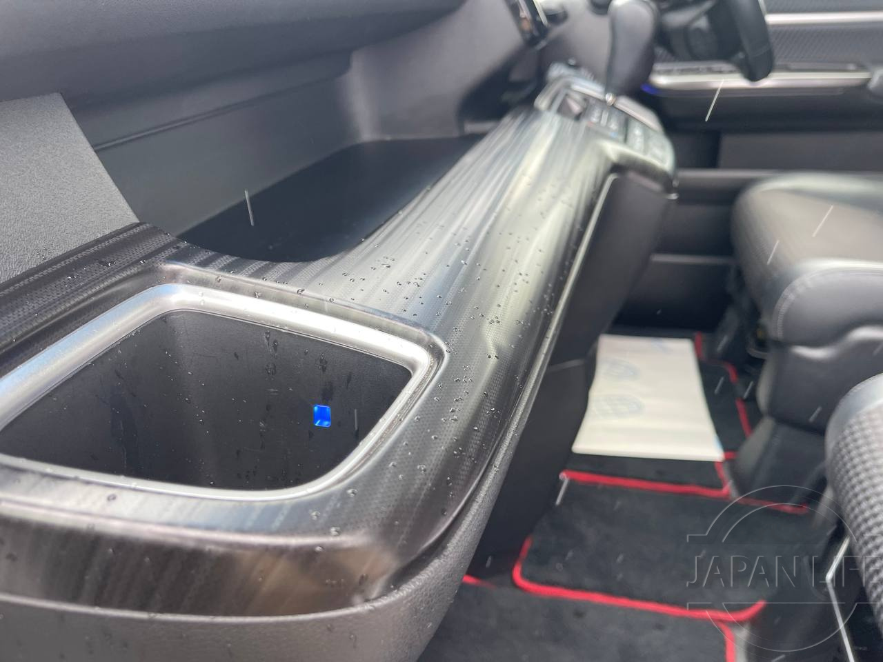 Фото Honda Stepwgn - Japan Life 