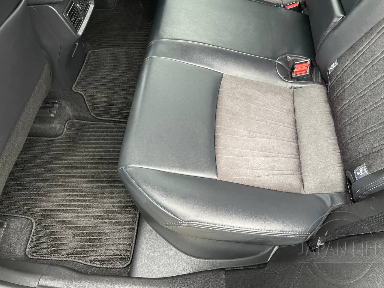 Фото Toyota Harrier - Japan Life 