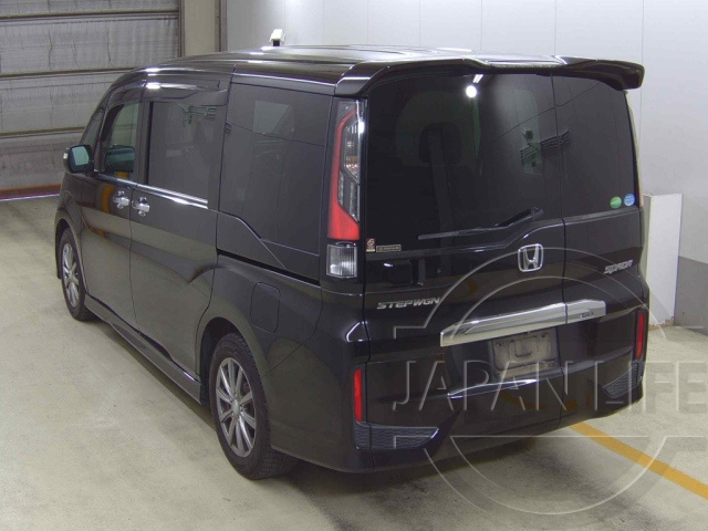 Фото Honda Stepwgn - Japan Life 