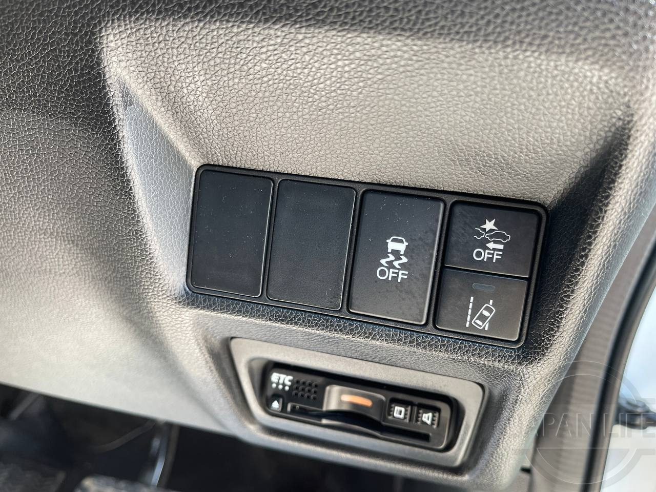 Фото Honda Stepwgn - Japan Life 