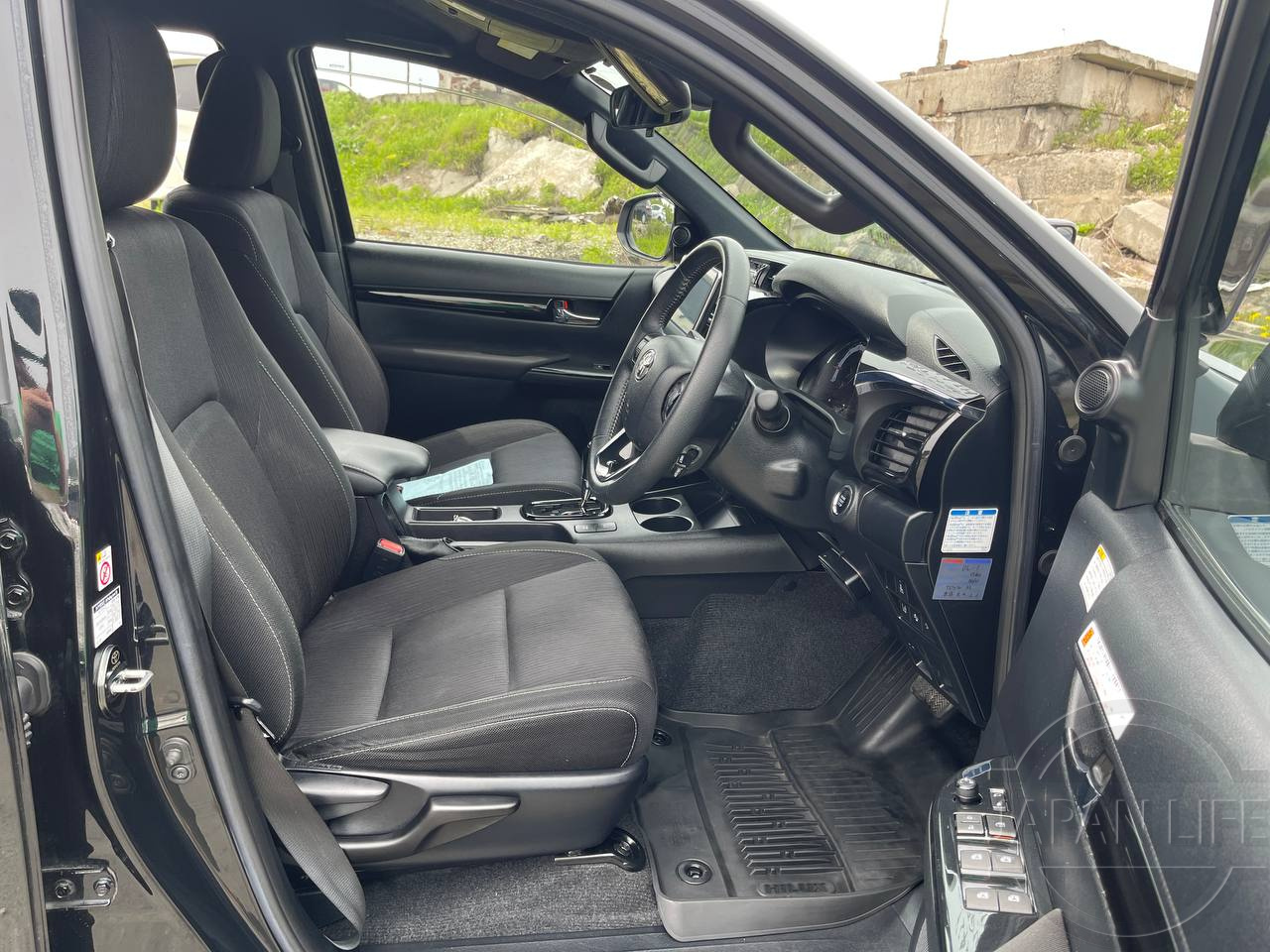 Фото Toyota Hilux - Japan Life 