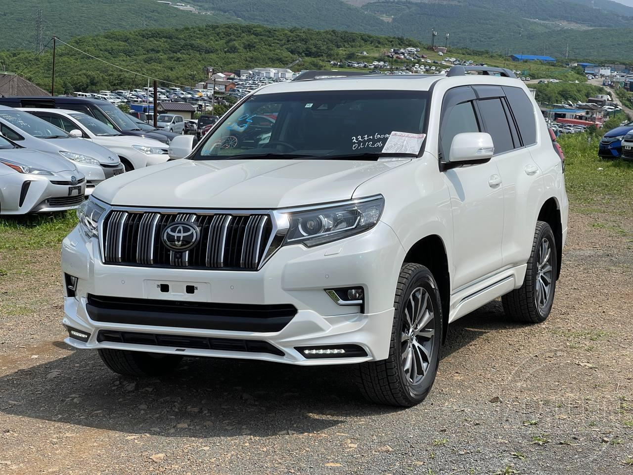 Фото Toyota Land Cruiser Prado - Japan Life 