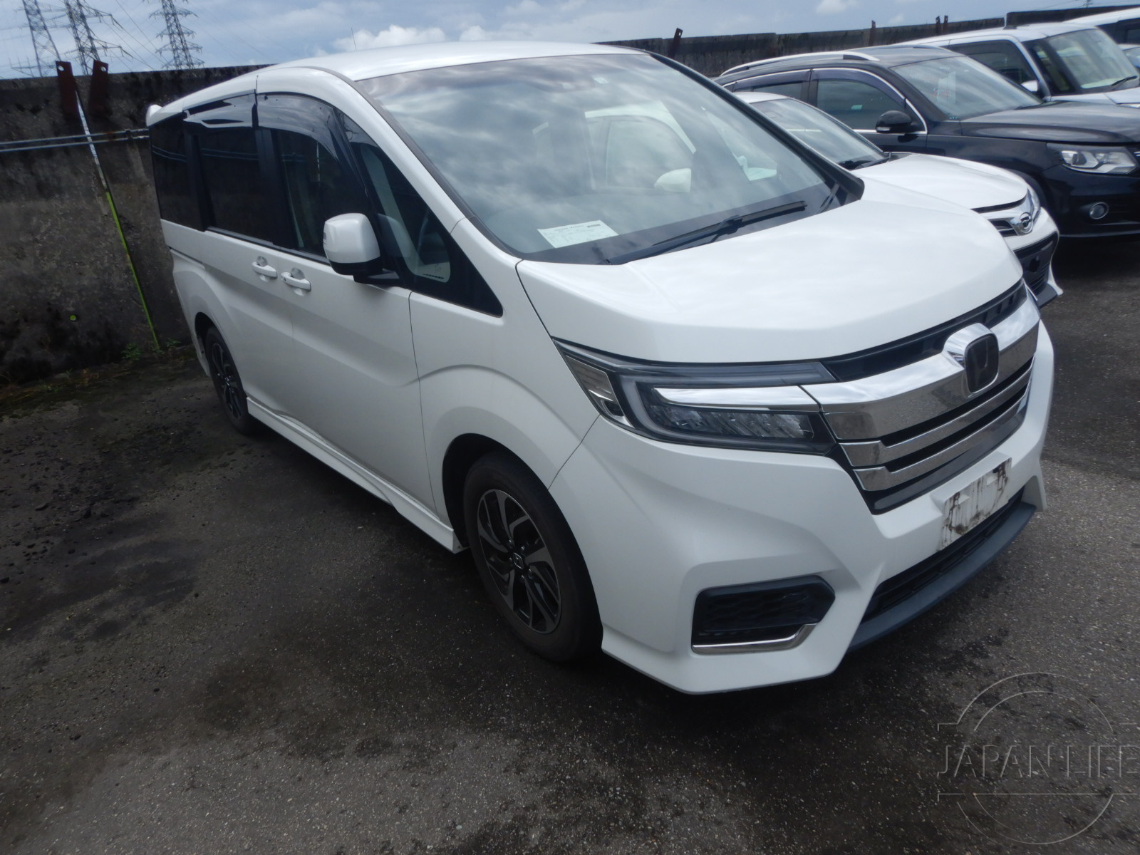 Фото Honda Stepwgn - Japan Life 