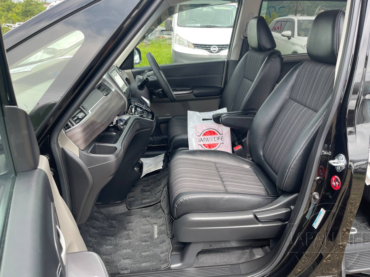 Фото Honda Freed - Japan Life 