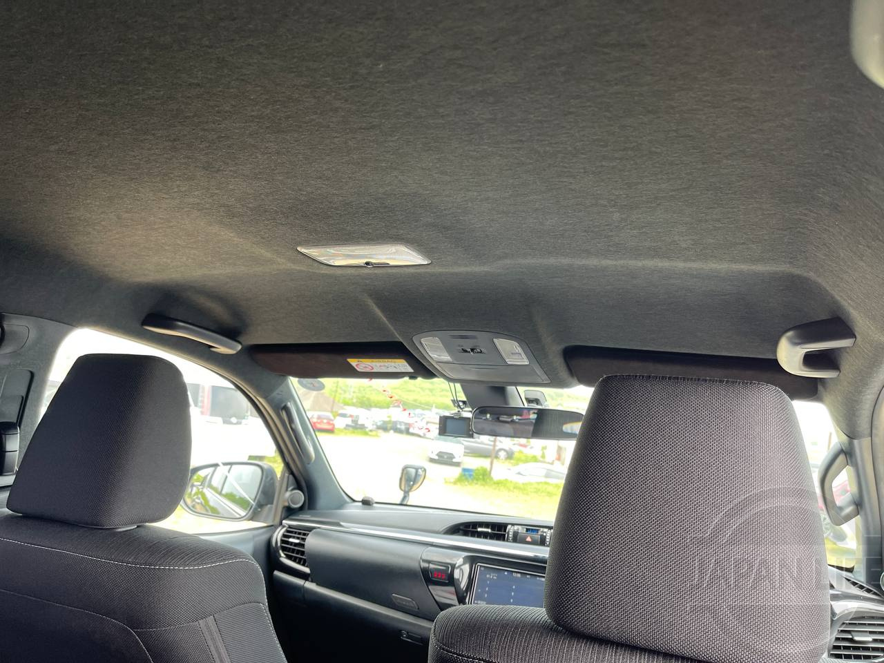 Фото Toyota Hilux - Japan Life 