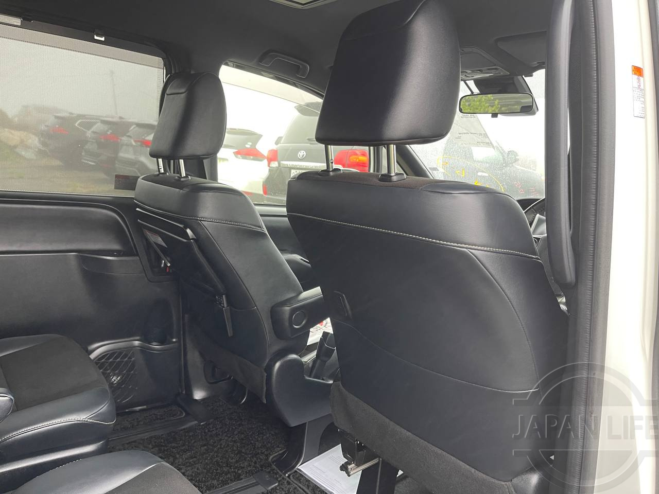 Фото Toyota Noah - Japan Life 