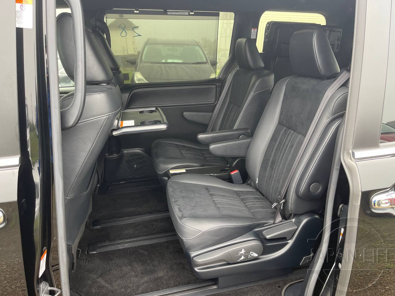 Фото Toyota Esquire - Japan Life 