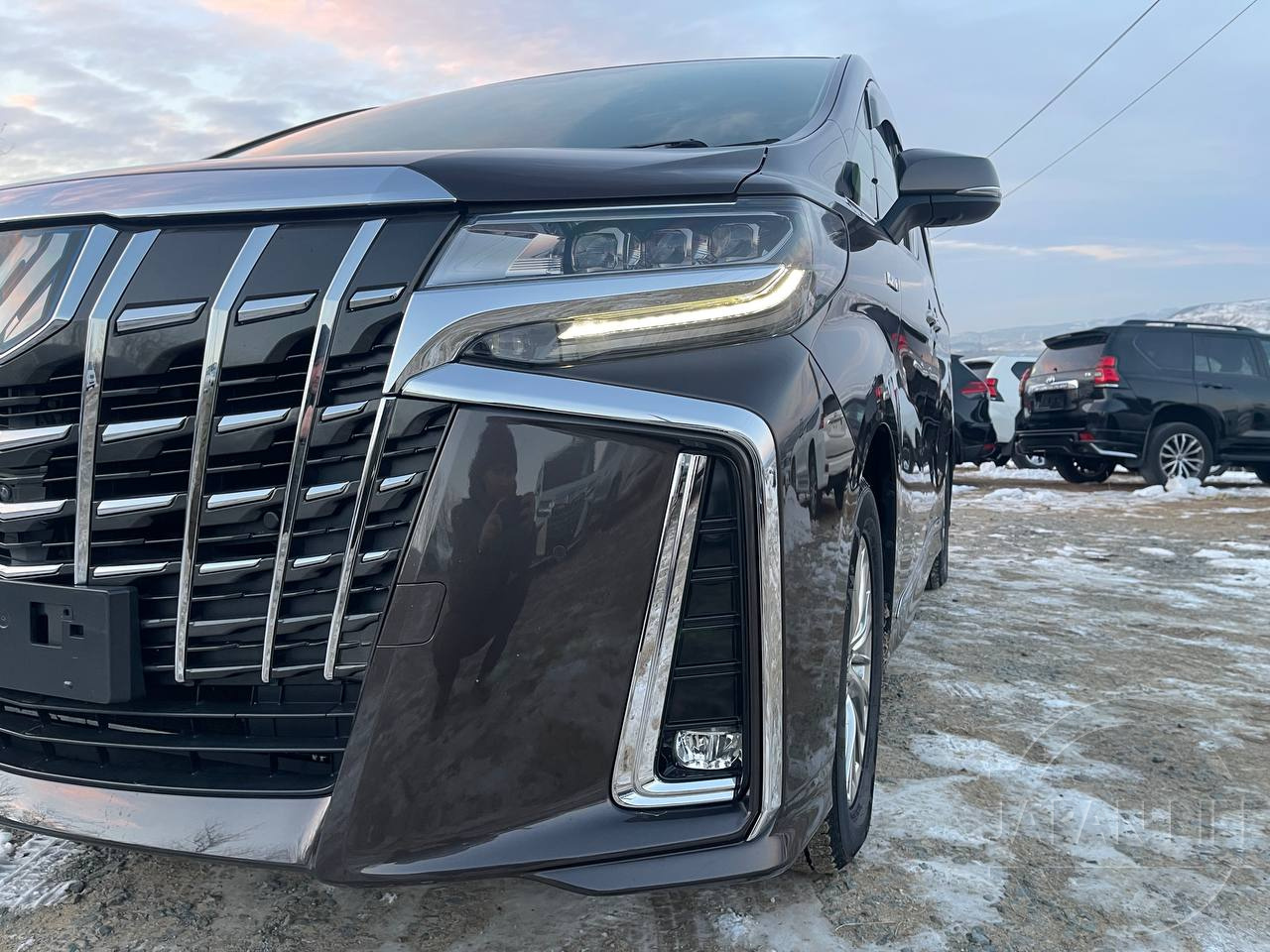 Фото Toyota Alphard - Japan Life 