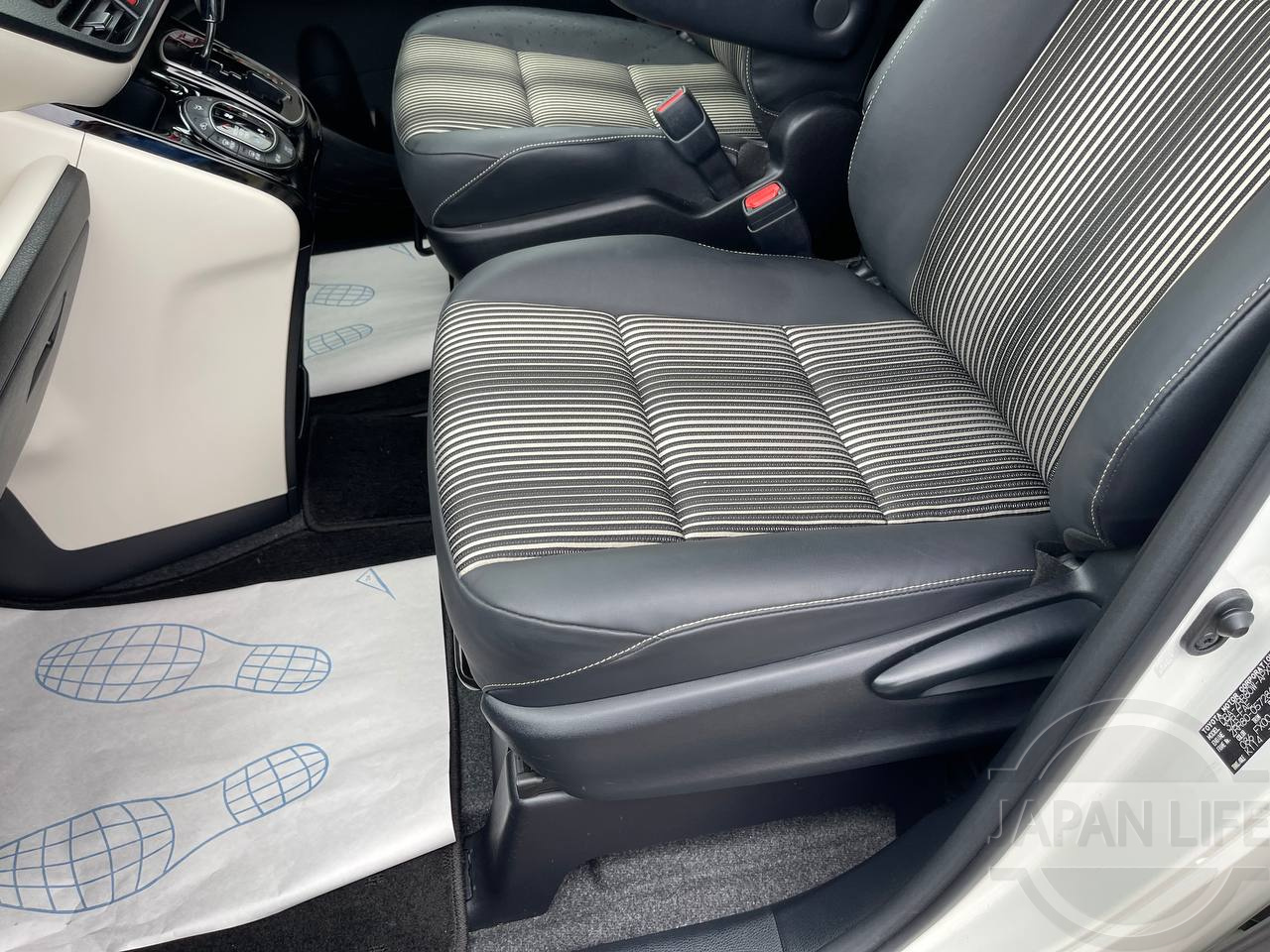 Фото Toyota Noah - Japan Life 