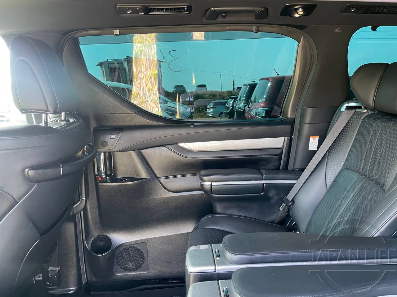 Фото Toyota Alphard - Japan Life 