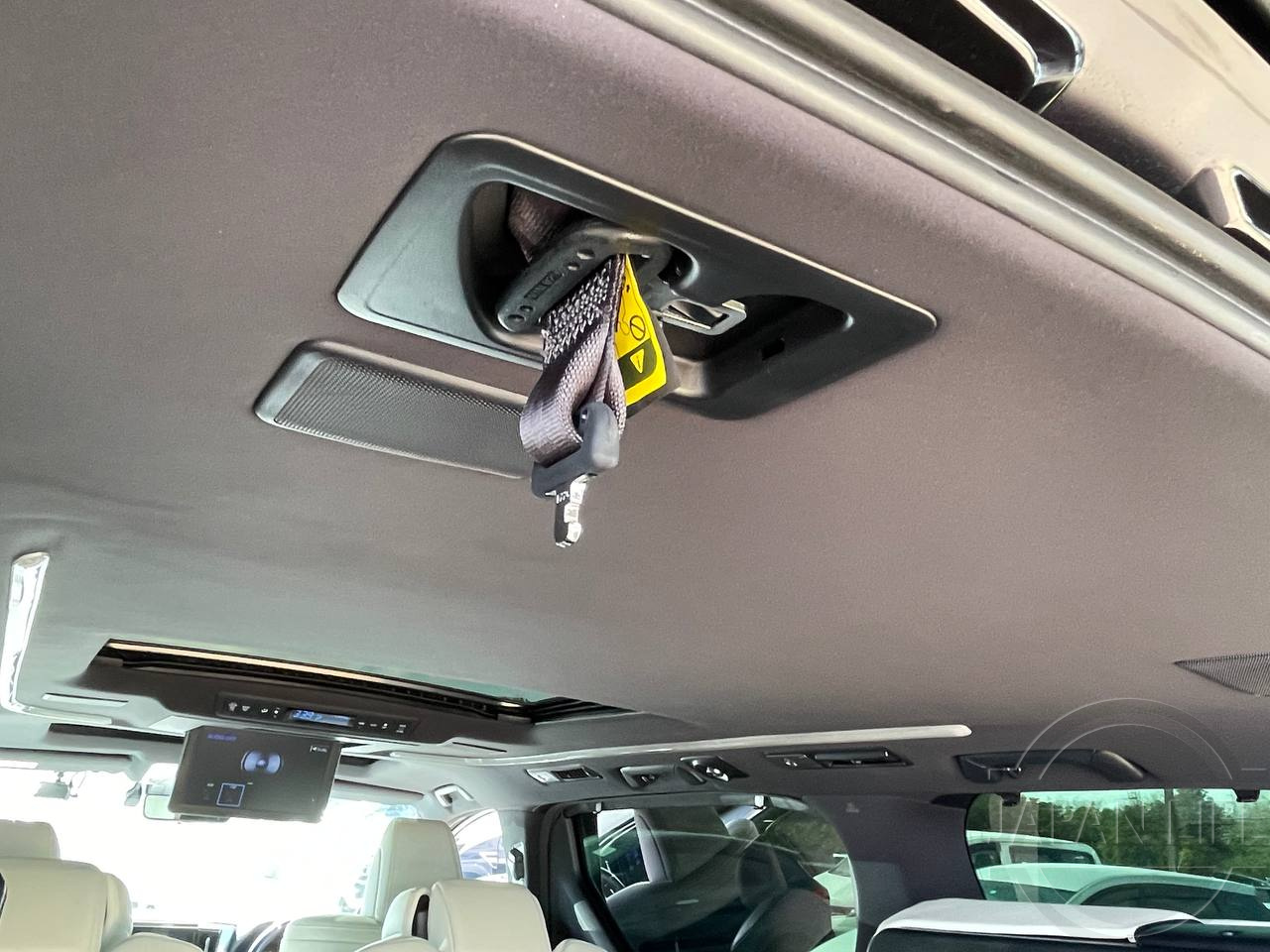 Фото Toyota Alphard - Japan Life 