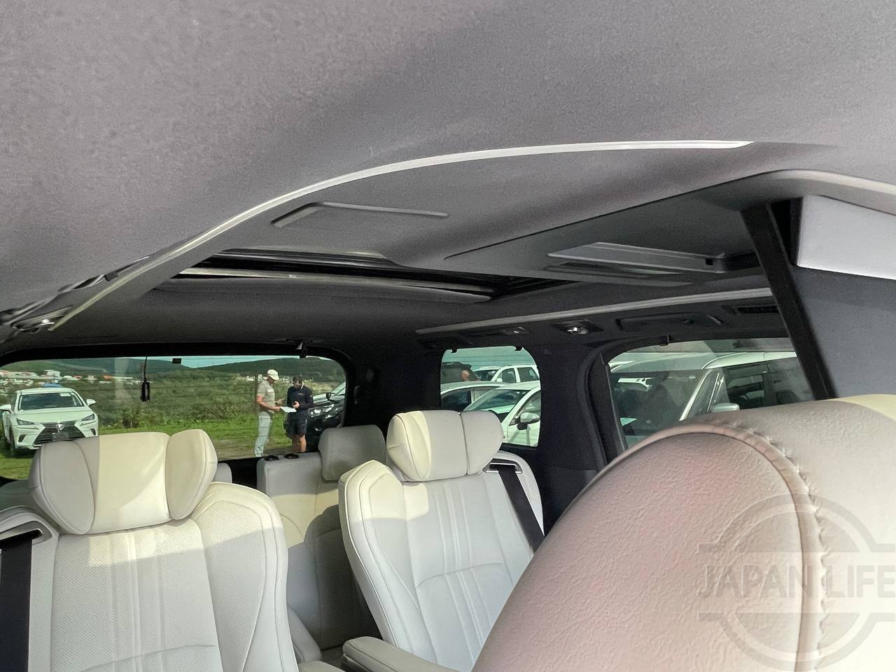 Фото Toyota Alphard - Japan Life 