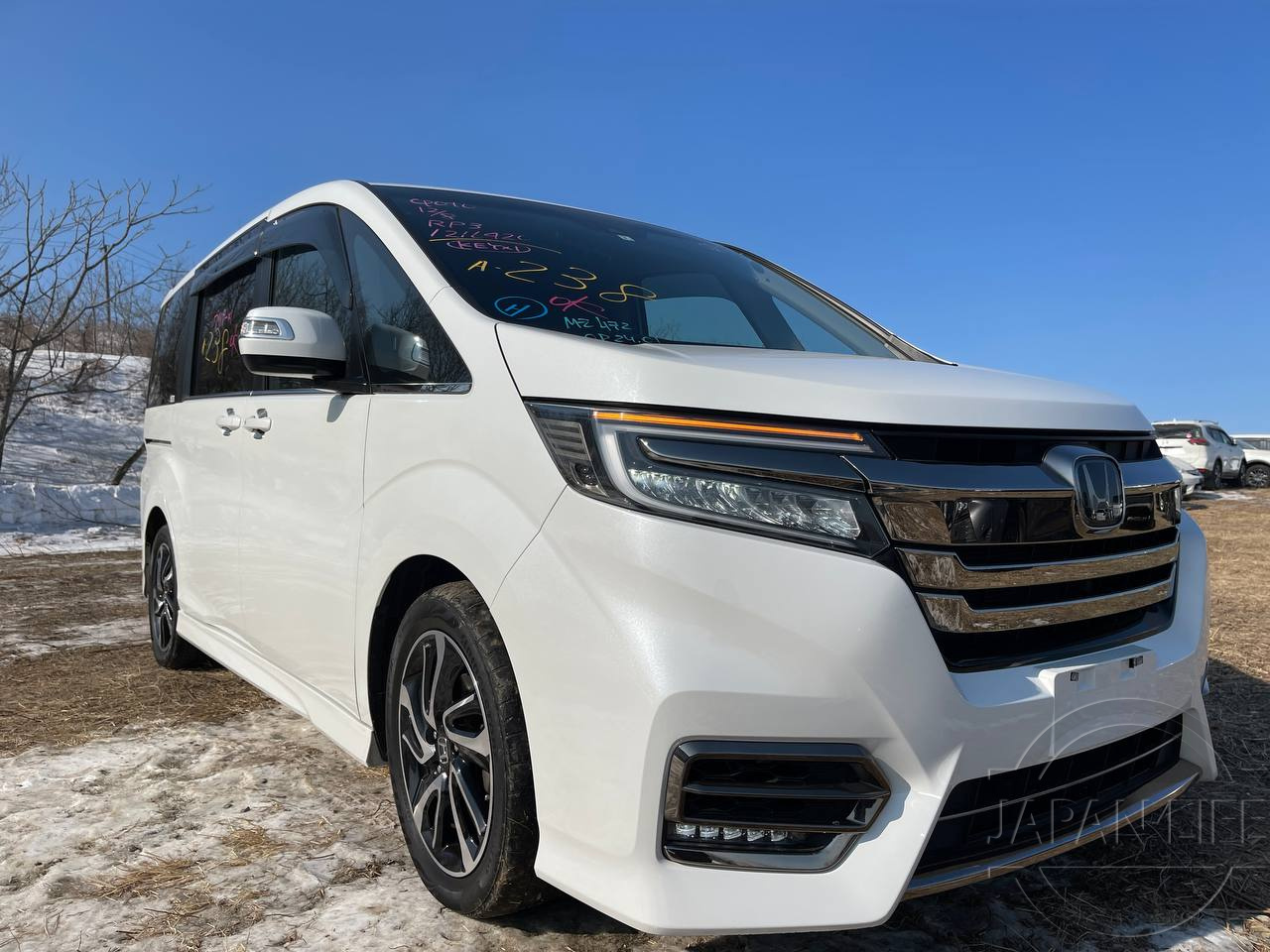 Фото Honda Stepwgn - Japan Life 