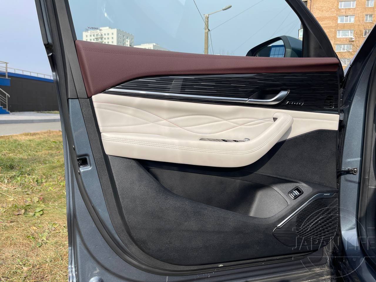 Фото Geely Monjaro - Japan Life 