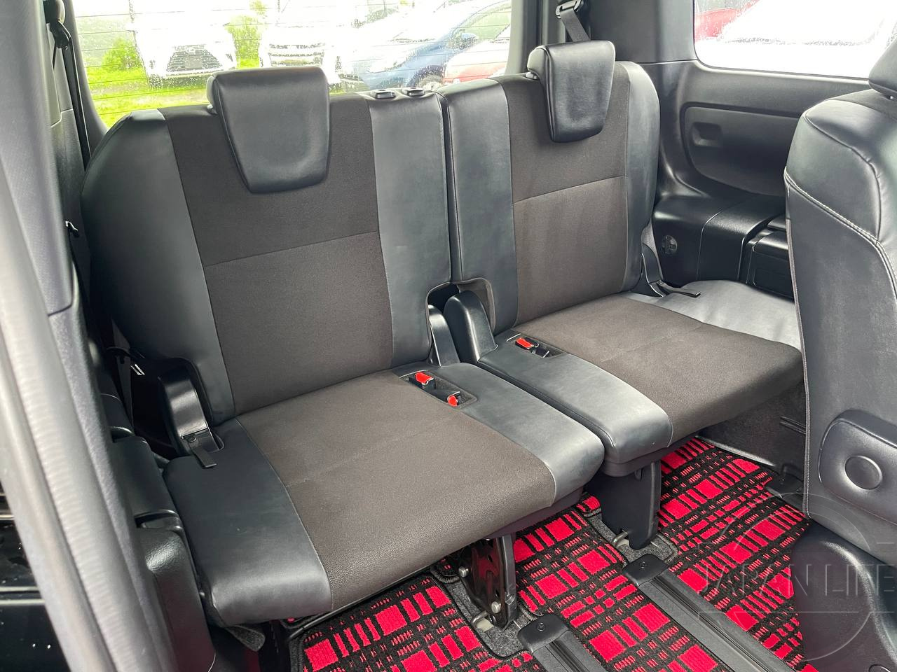 Фото Toyota Noah - Japan Life 