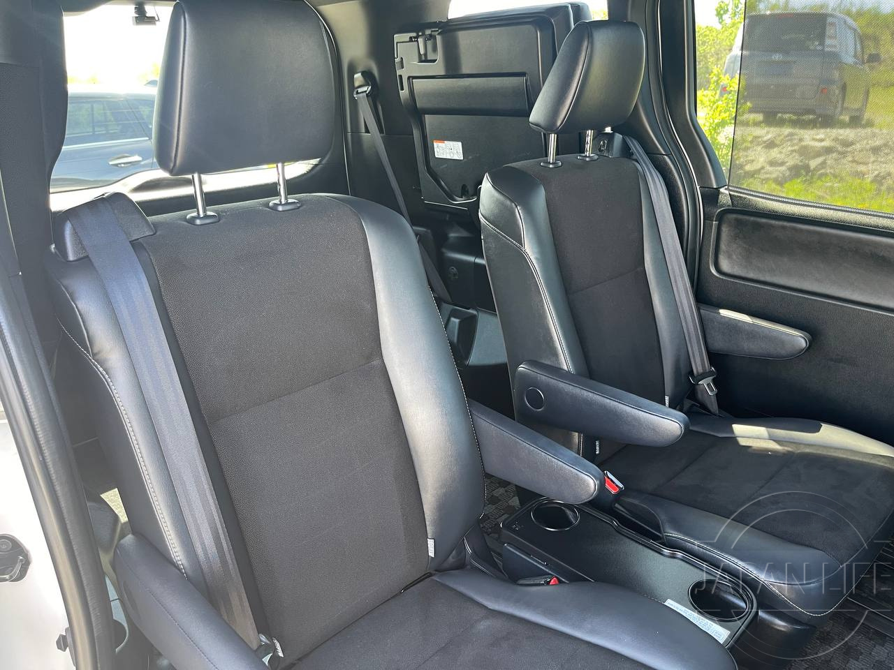 Фото Toyota Noah - Japan Life 