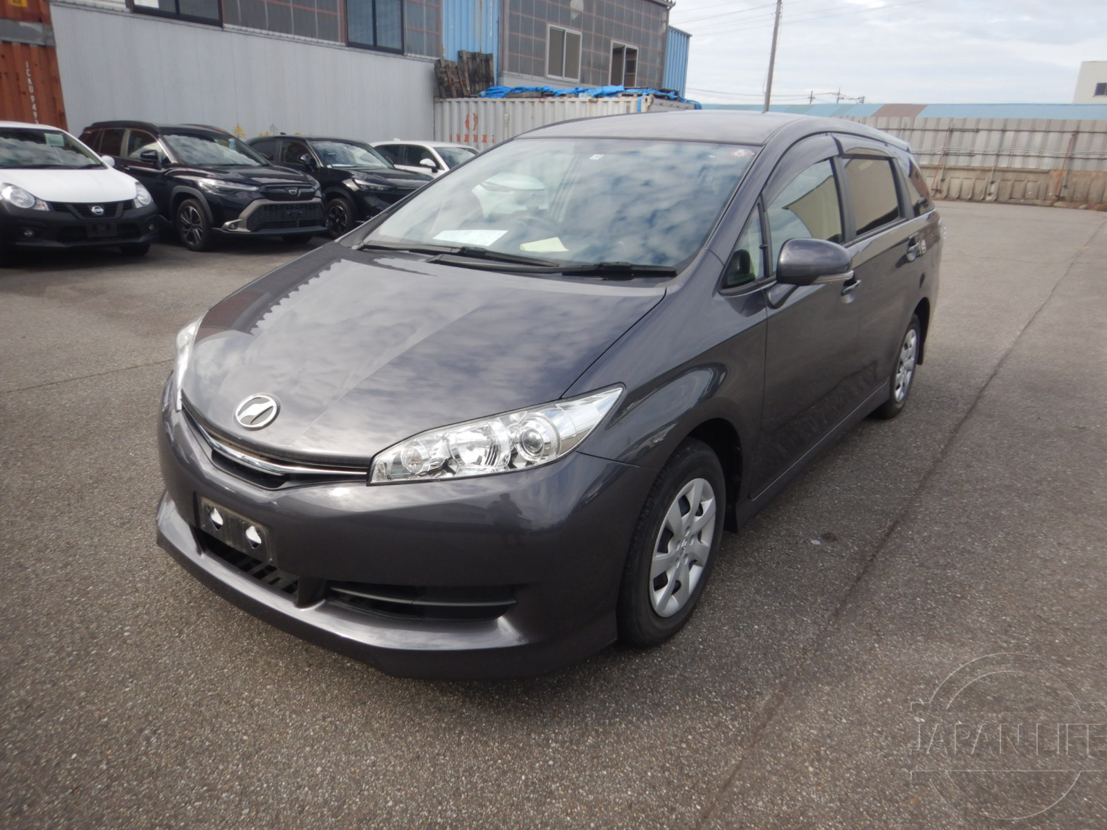 Фото Toyota Wish - Japan Life 