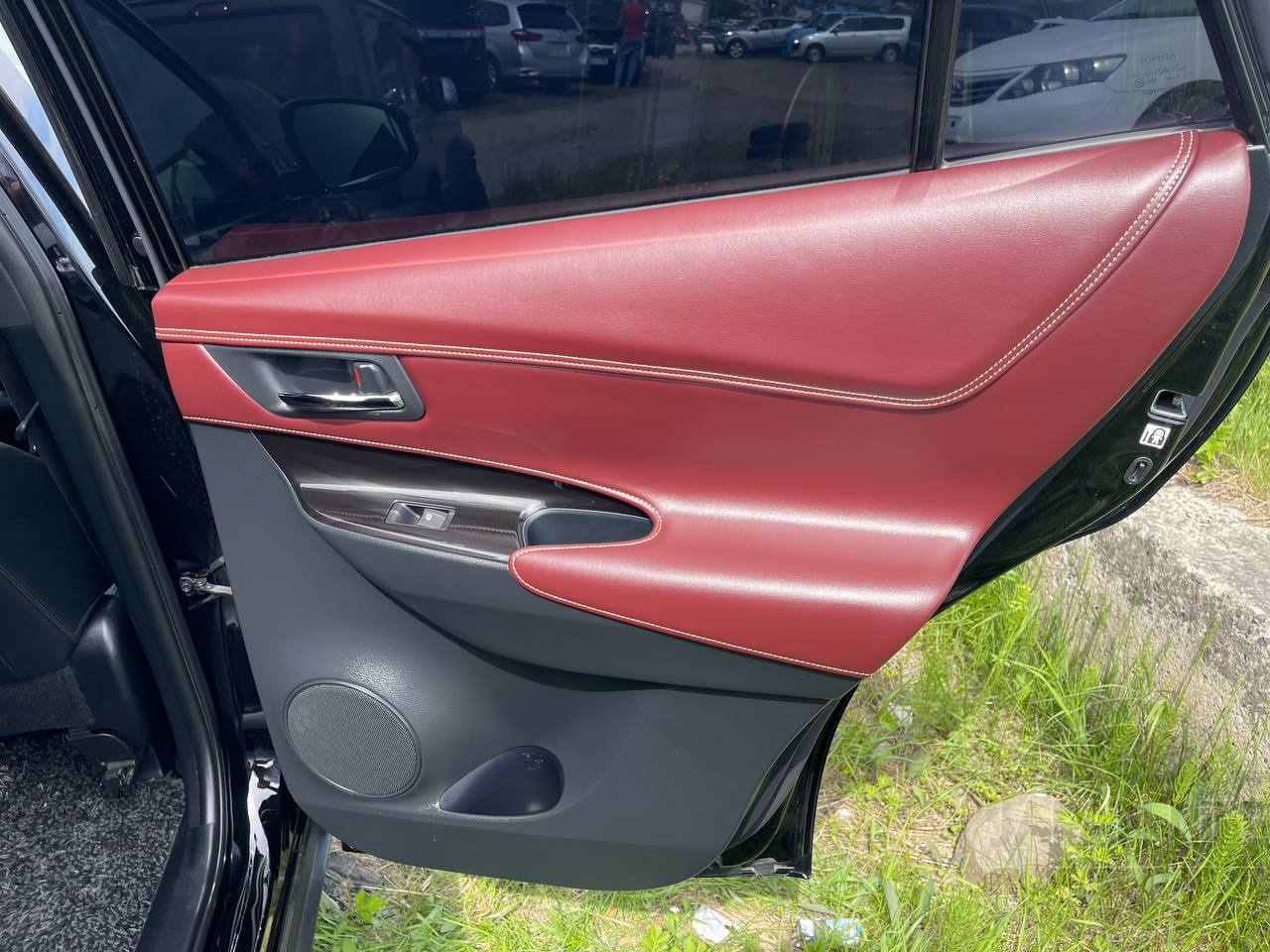 Фото Toyota Harrier - Japan Life 