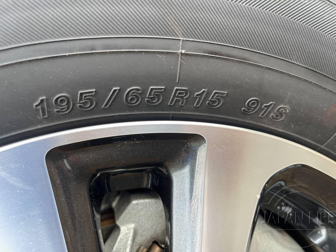 Фото Toyota Esquire - Japan Life 