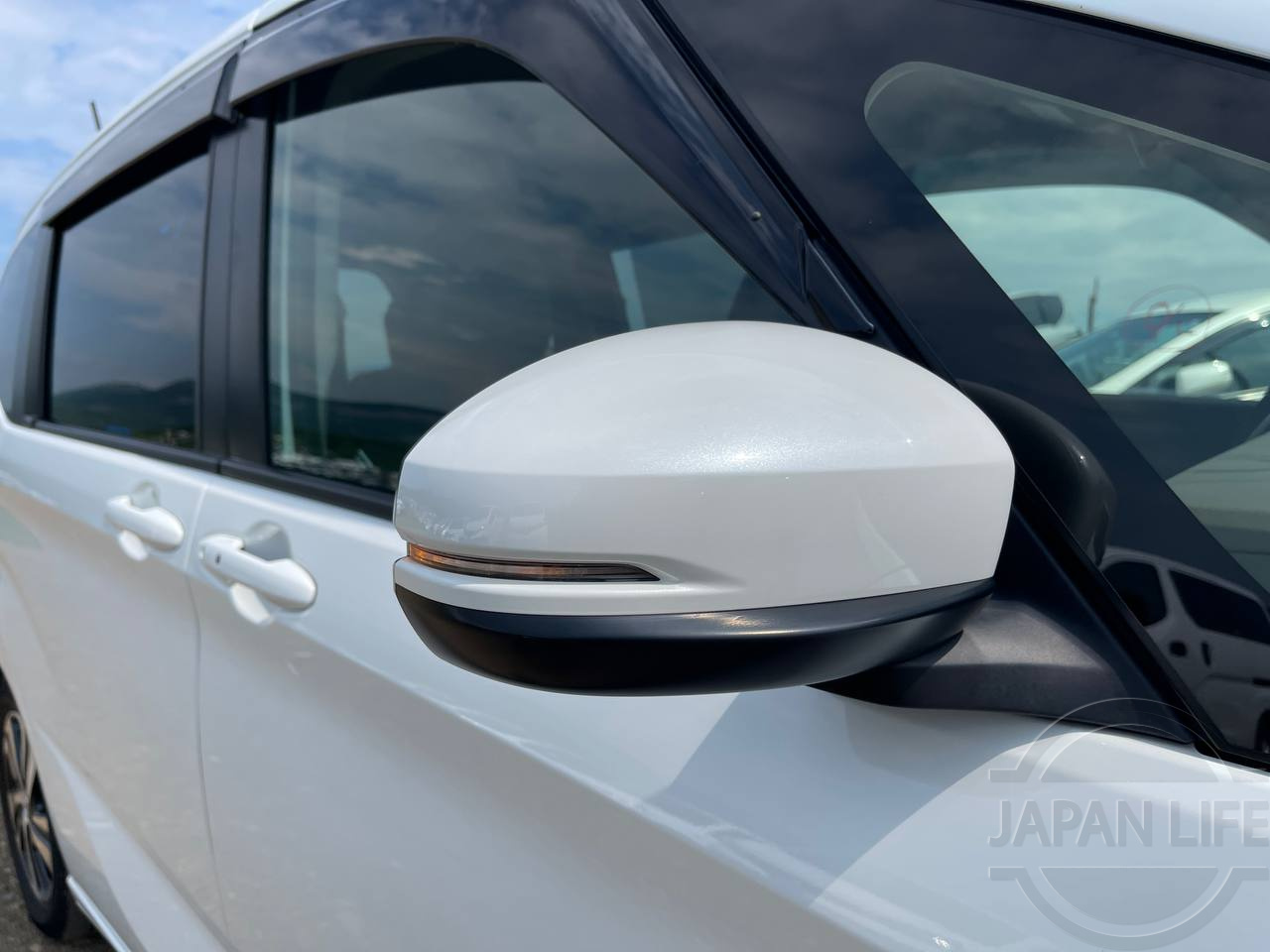 Фото Honda Freed - Japan Life 