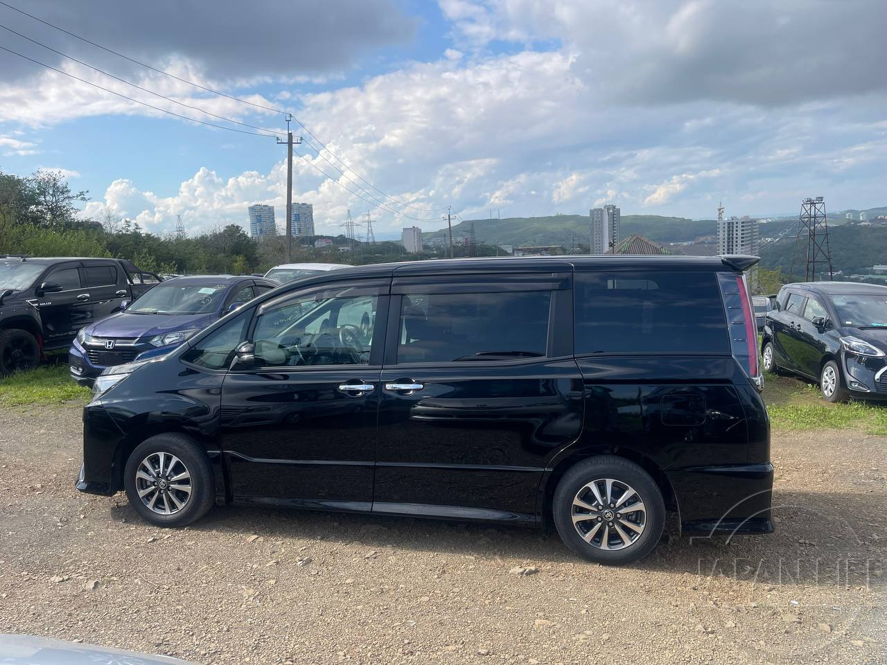 Фото Toyota Noah - Japan Life 