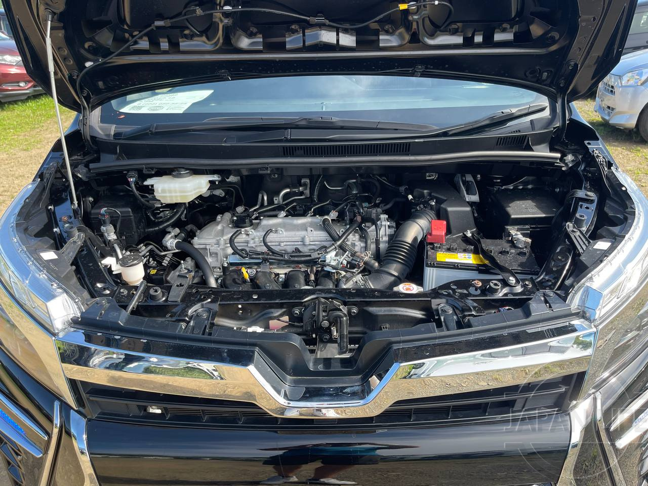 Фото Toyota Voxy - Japan Life 