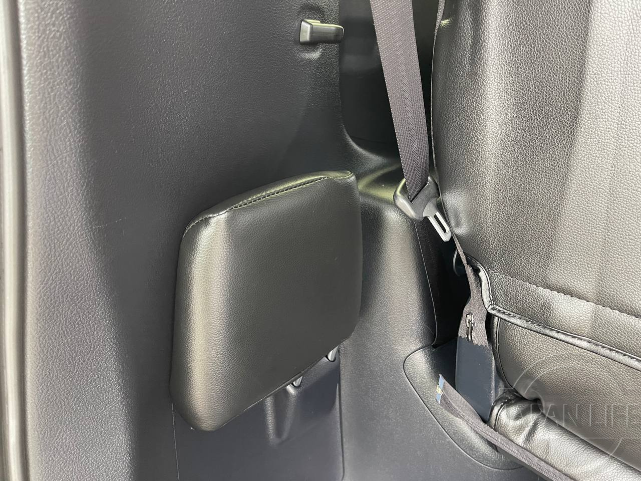 Фото Toyota Voxy - Japan Life 