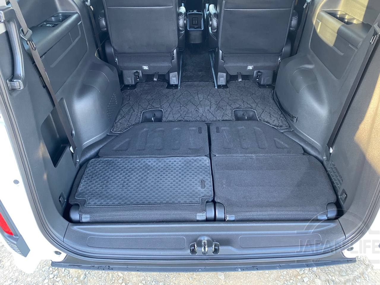 Фото Honda Stepwgn - Japan Life 