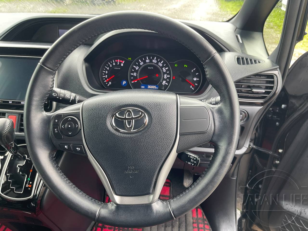 Фото Toyota Noah - Japan Life 