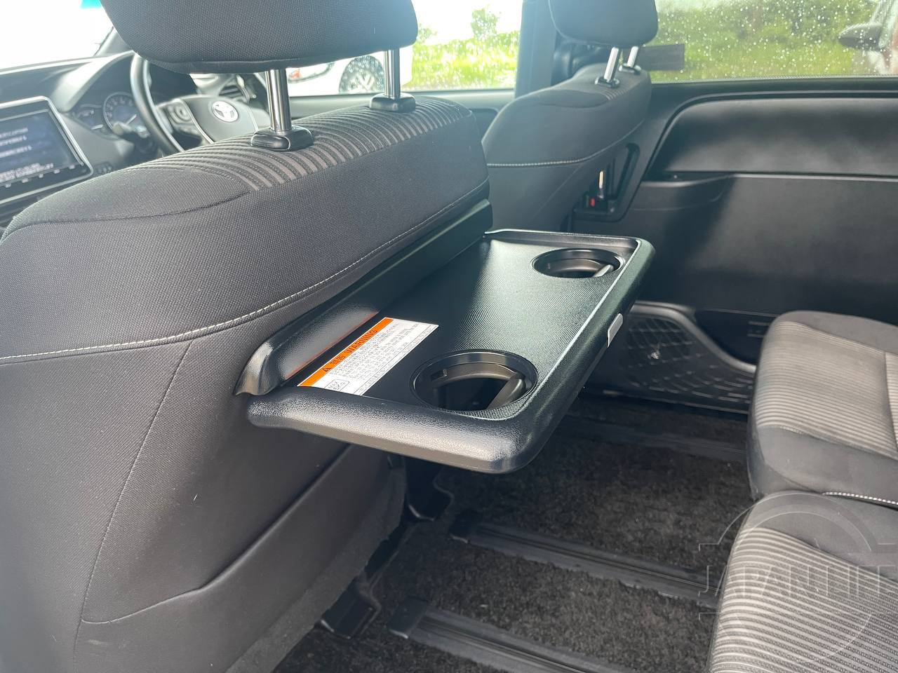 Фото Toyota Voxy - Japan Life 