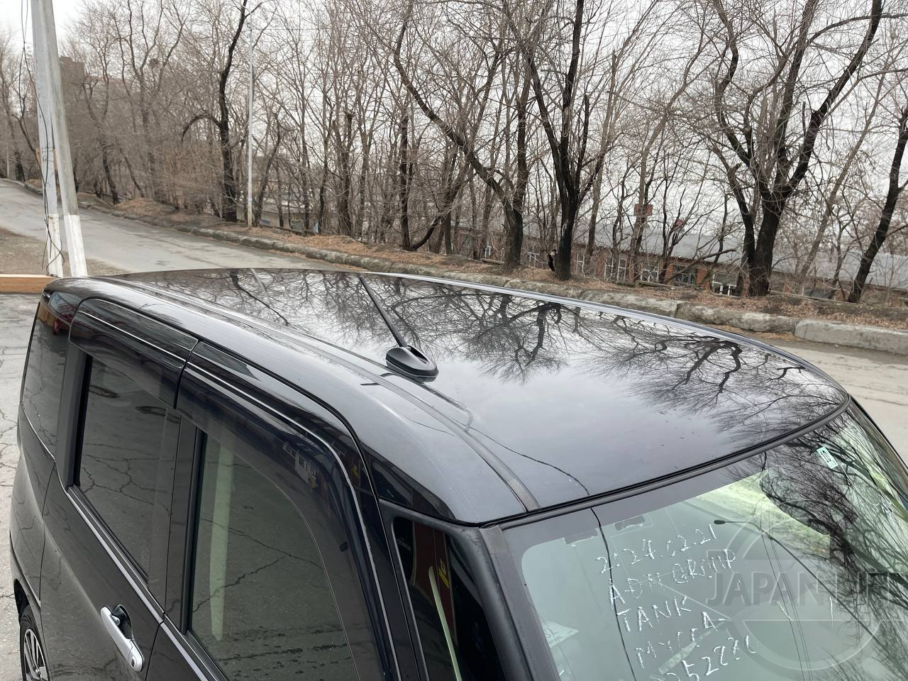 Фото Toyota Tank - Japan Life 