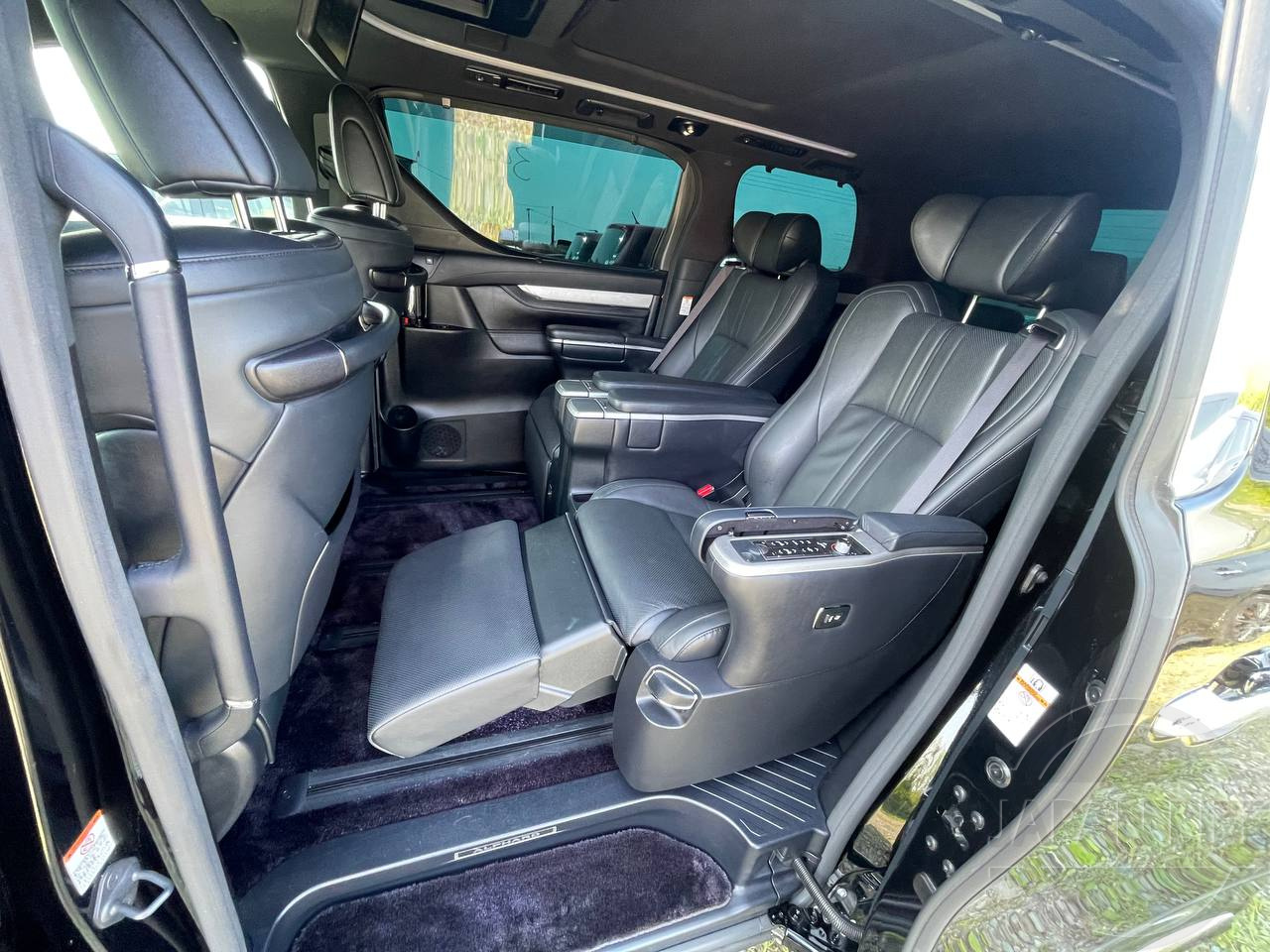 Фото Toyota Alphard - Japan Life 