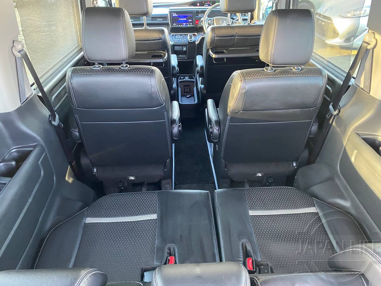 Фото Honda Stepwgn - Japan Life 