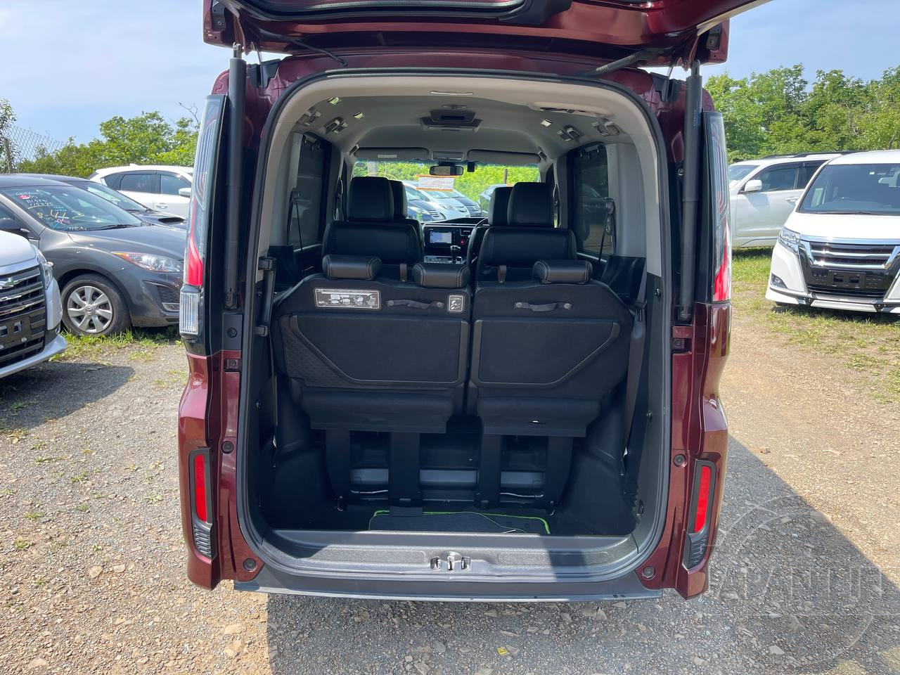 Фото Honda Stepwgn - Japan Life 