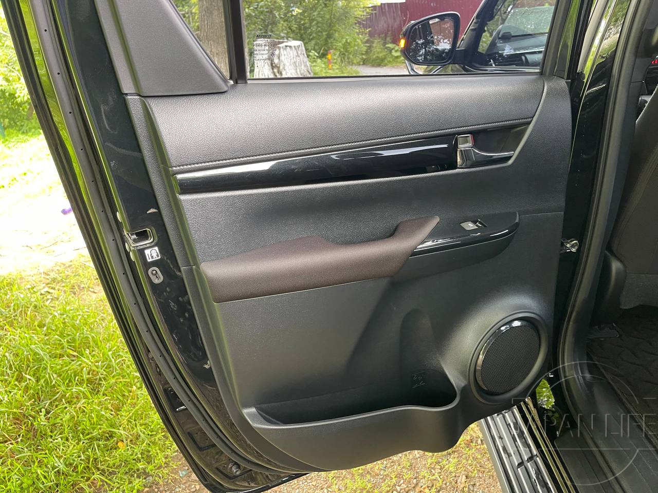 Фото Toyota Hilux - Japan Life 