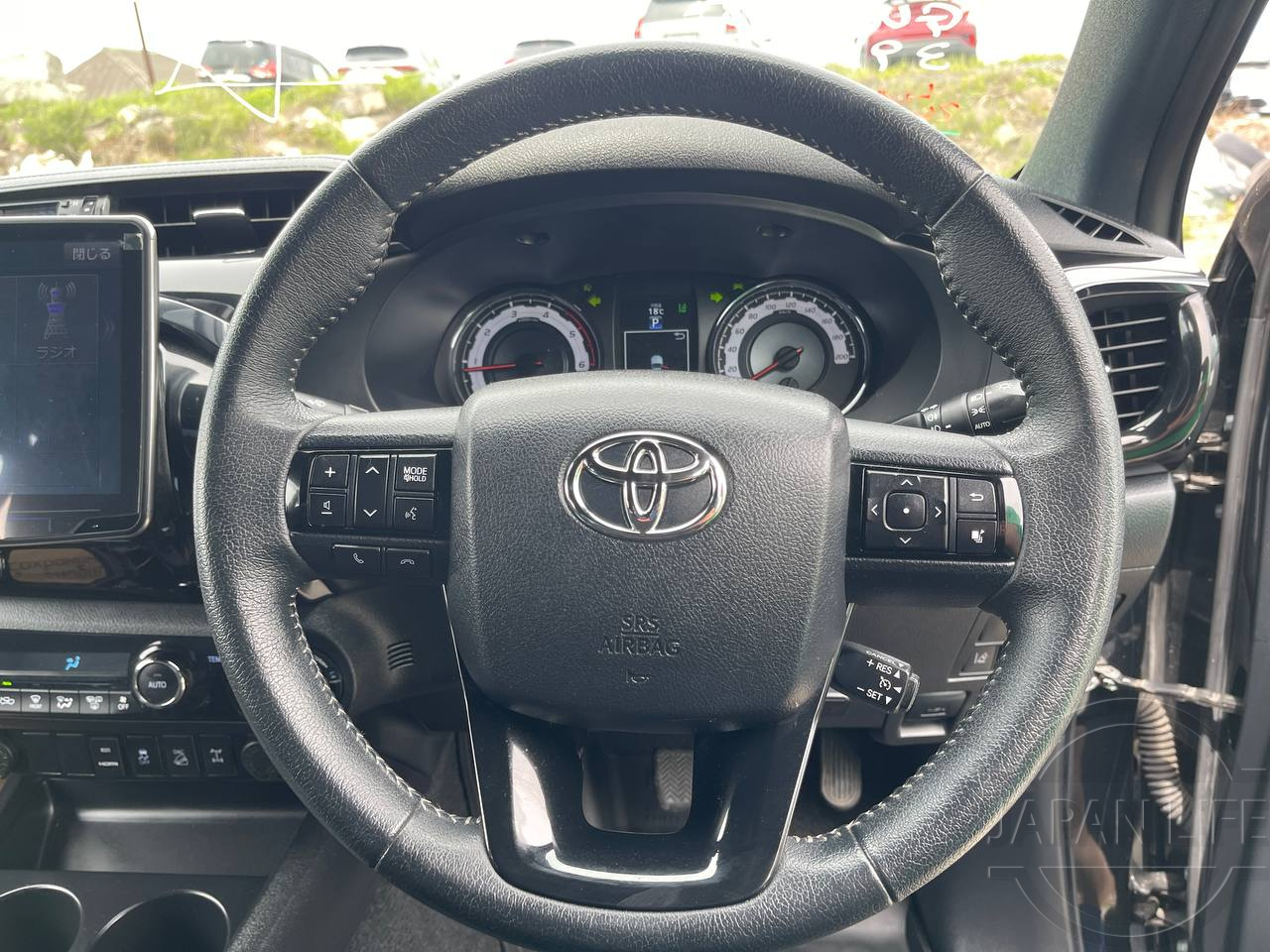 Фото Toyota Hilux - Japan Life 